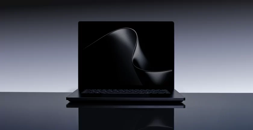 Microsoft анонсировала флагманский ноутбук Surface Laptop Ultra с NVIDIA RTX Spark