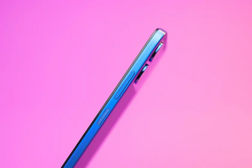 В чём подвох ультрабюджетного смартфона: обзор Infinix SMART 20 в реальных условиях — Дизайн. 3