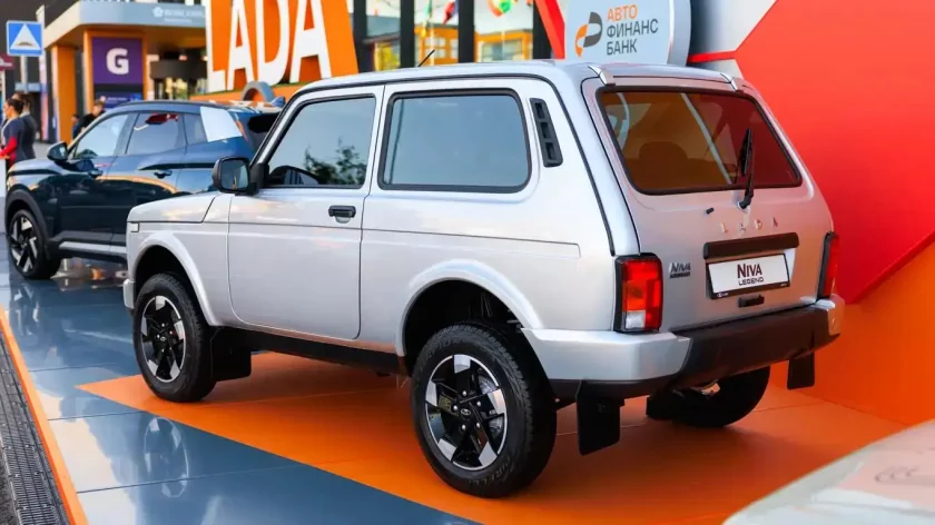 На ПМЭФ-2026 показали новую Niva Legend: акцент сделан на технике, а не дизайне