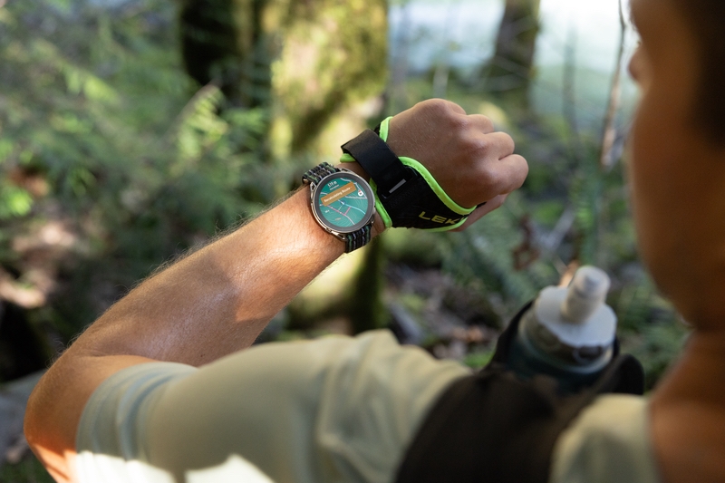 Amazfit представила в России умные часы Cheetah 2 Ultra для марафонцев и не только