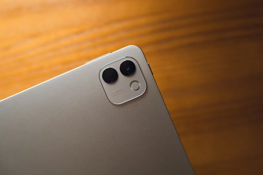 165 Гц, ультратонкий корпус и продвинутая многозадачность: обзор HONOR MagicPad 4 — Дизайн. 5