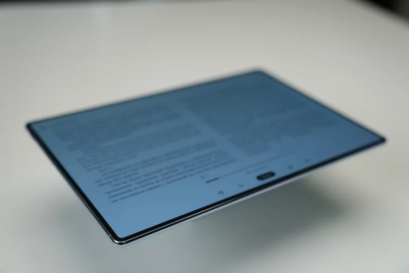Превращается в ноутбук и отлично снимает: обзор планшета HUAWEI MatePad Pro Max — Дизайн корпуса. 1