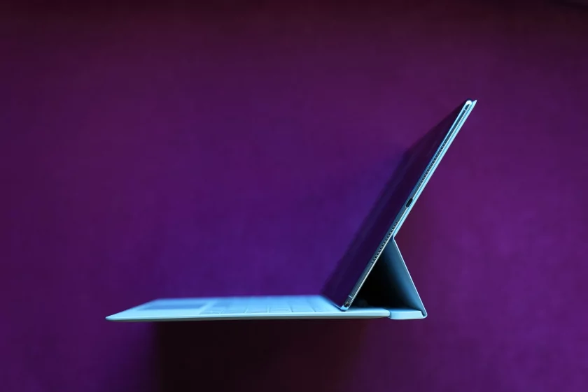 Превращается в ноутбук и отлично снимает: обзор планшета HUAWEI MatePad Pro Max — Автономность и зарядка. 4