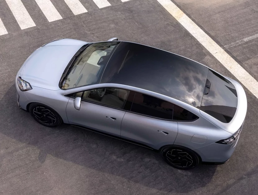 Премиальный GAC Hyptec HT выходит в России: заряд за 23 минуты и 510 км на электротяге
