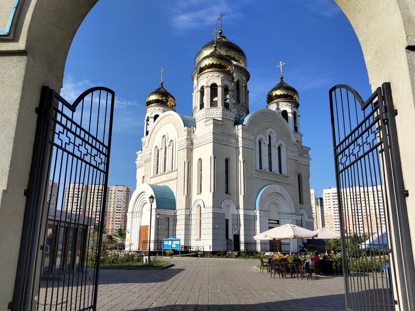 Выносливый, яркий и по разумной цене: обзор realme P4 — Качество снимков. 20