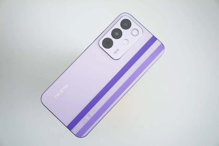 Выносливый, яркий и по разумной цене: обзор realme P4 — Отзыв. 1