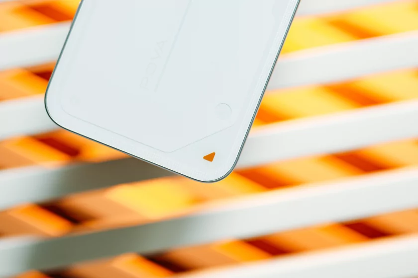 Дополнительная кнопка, мини-экран и батарея на 6 лет: обзор TECNO POVA 8 Pro 5G — Дизайн корпуса. 2