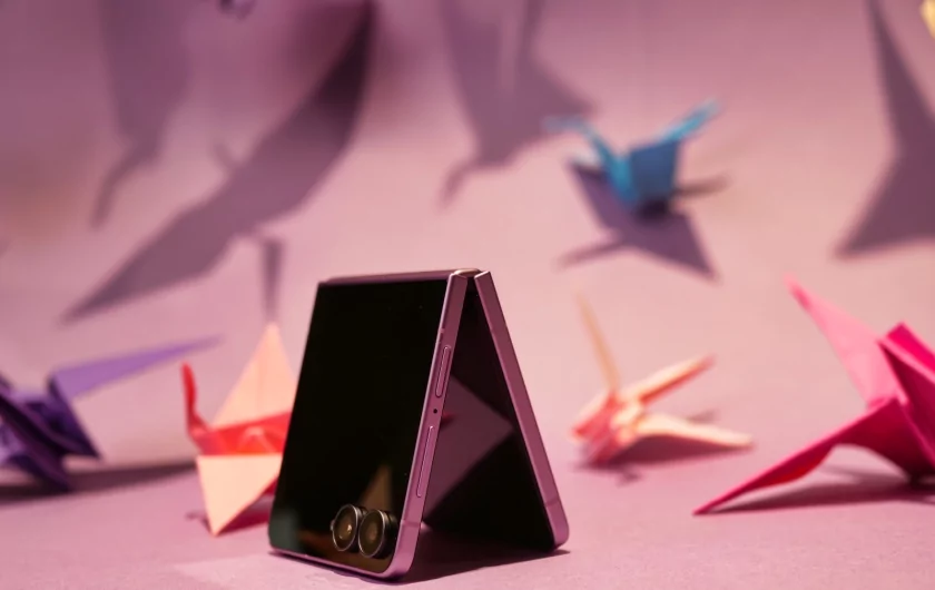 «Квадратный» смартфон, Ultra-флагман и умные часы: что Samsung показала на Galaxy Unpacked