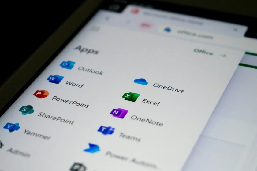 Пользователи Microsoft Office возмущены навязчивой рекламой, предлагающей более дорогие тарифы