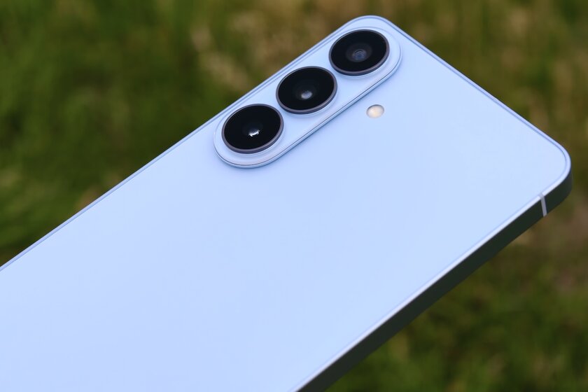 Приличное время автономной работы, отличная камера и не только: обзор Samsung Galaxy S26+ — Отзыв. 1