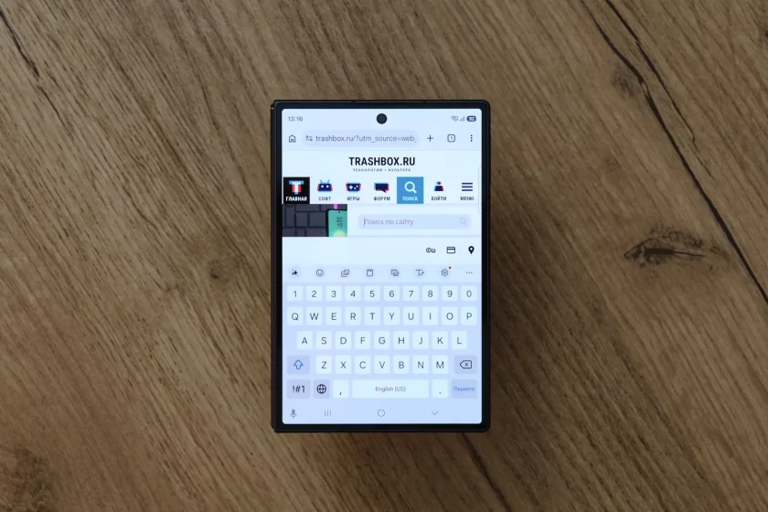 Складной смартфон в совершенно новом форм-факторе: обзор Samsung Galaxy Z Fold8 — Дисплеи. 3