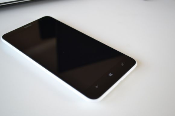 Обзор Nokia Lumia 1320