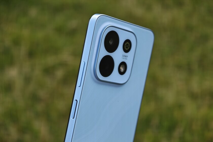 Никаких фейковых камер и глючных датчиков: обзор бюджетного HUAWEI nova Y74