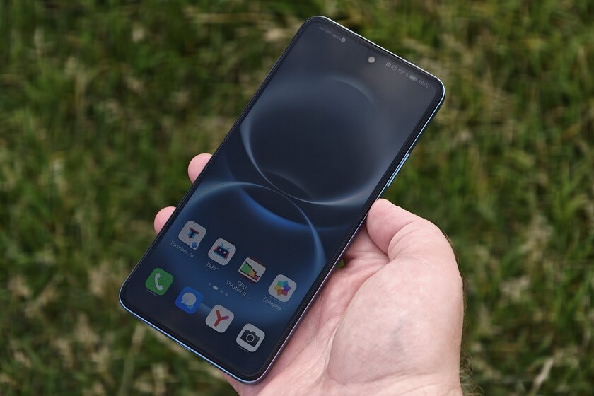 Никаких фейковых камер и глючных датчиков: обзор бюджетного HUAWEI nova Y74