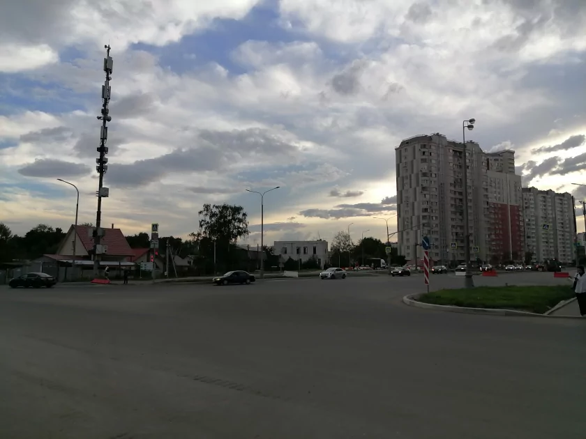 Никаких фейковых камер и глючных датчиков: обзор бюджетного HUAWEI nova Y74