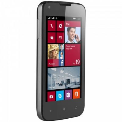 В продажу поступил самый дешевый смартфон на WP8