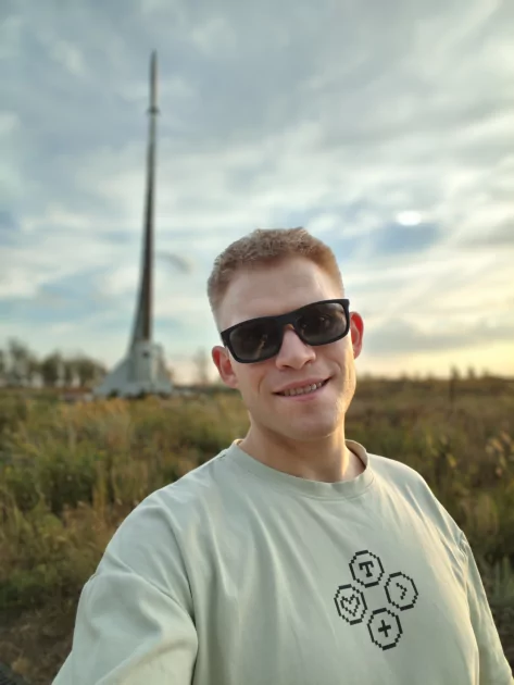 До трёх дней автономности, необычный дизайн и классная камера: обзор iQOO Z11 5G