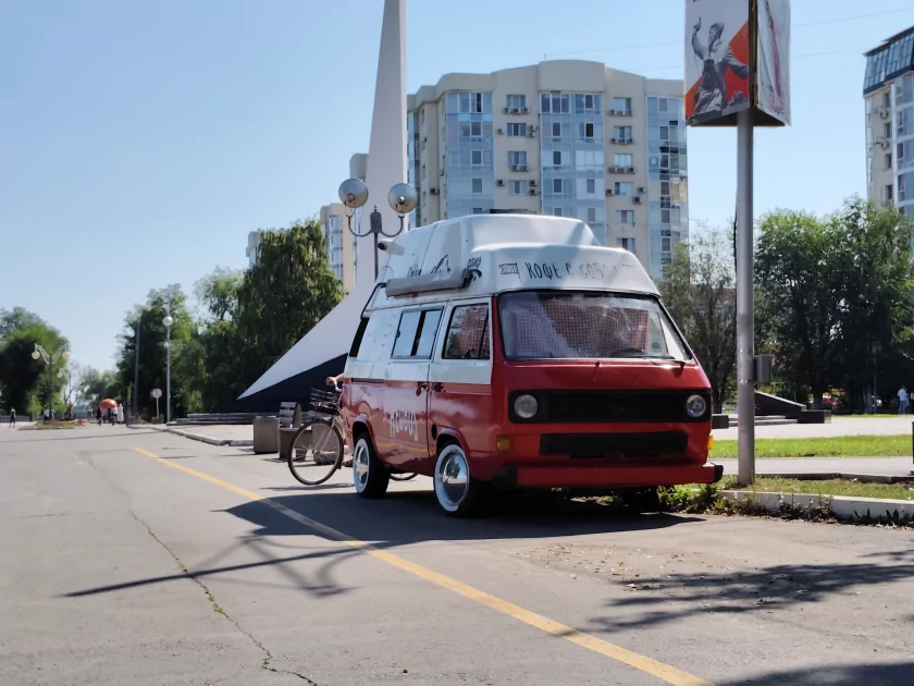 До трёх дней автономности, необычный дизайн и классная камера: обзор iQOO Z11 5G