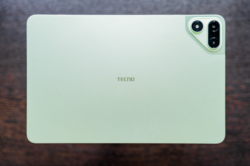 Недорогой планшет из металла с богатым набором ИИ-функций: обзор Tecno MEGAPAD 2 — Дизайн корпуса. 4