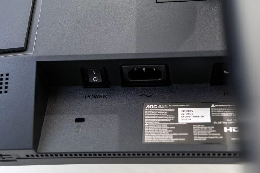 Монитор, который продумали до мелочей: обзор 4K-красавца AOC U27U3CV — Дизайн корпуса. 7