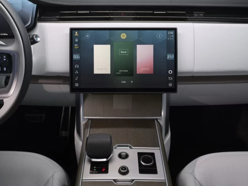 Представлен первый в истории электрический Range Rover: роскошный и напичканный технологиями