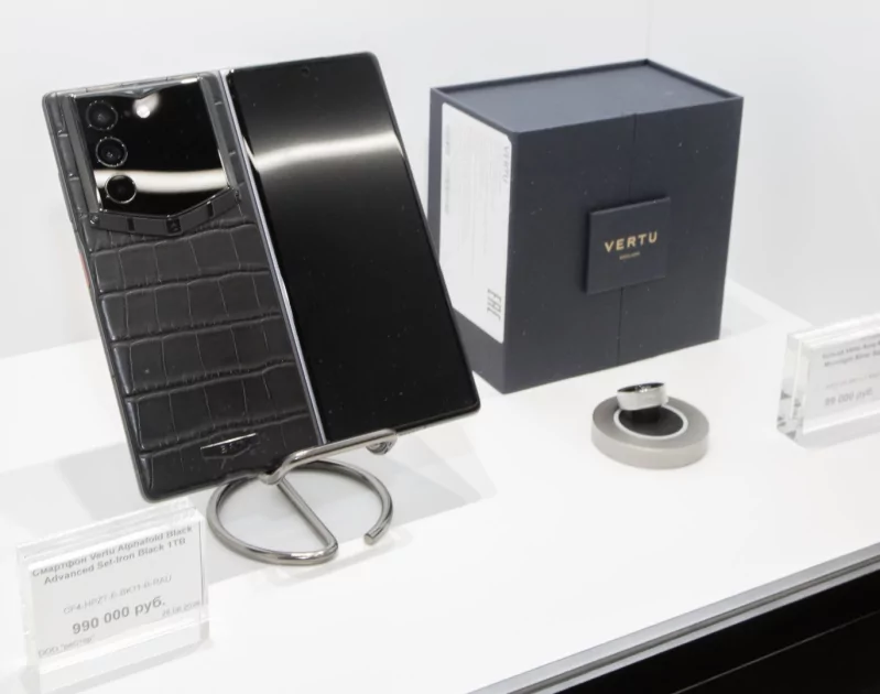В restore: появился корнер VERTU с AlphaFold за 990 000 ₽