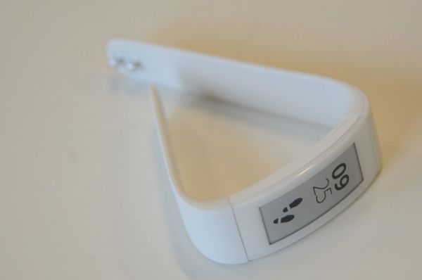 IFA 2014: SONY представила умные часы SmartWatch 3 и фитнес-браслет SmartBand Talk