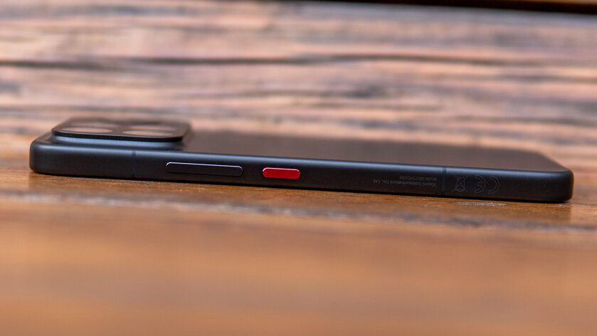 POCO F9 Ultra: обзор флагмана с дисплеем 185 Гц и сабвуфером