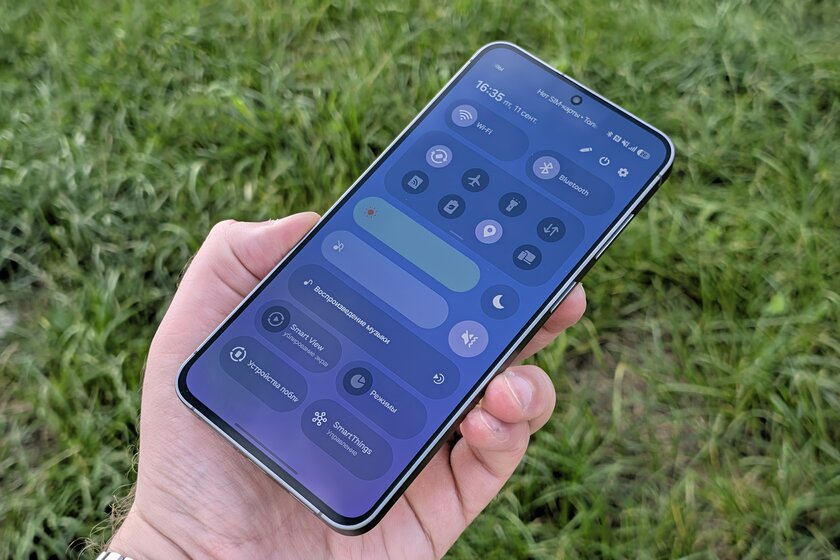 Обзор Samsung Galaxy S26 FE: отличный дисплей, достойные камеры и 4900 мАч