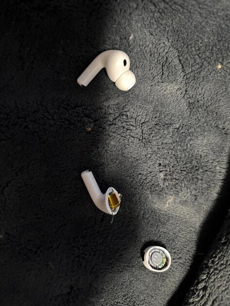 Владелец AirPods Pro 3 узнал, что приобрёл подделку только после поломки наушников