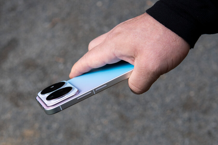 200 Мп, два дня на одной зарядке и немного ИИ: обзор HUAWEI nova 16s Pro