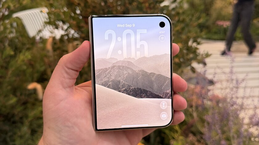 Складной iPhone Duo оказался не очень удобным для левшей
