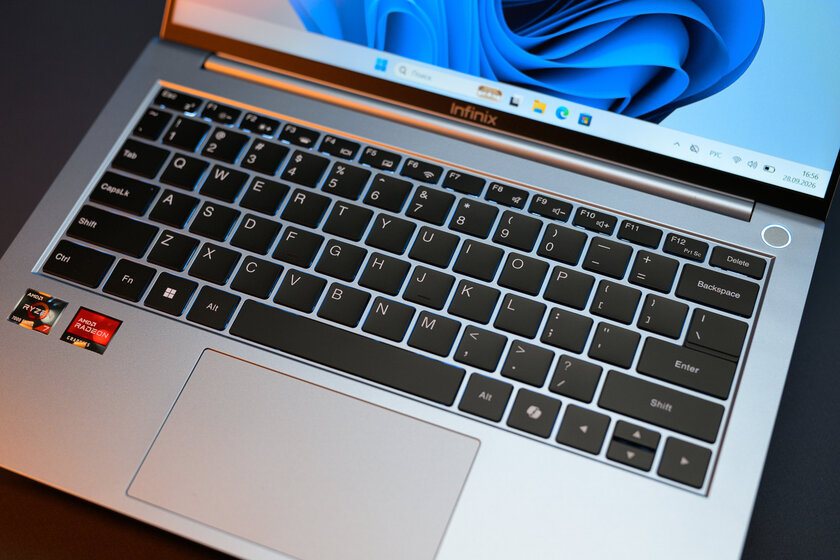 14 дюймов, градиент и адекватная цена: обзор Infinix XBOOK B14 — Клавиатура и тачпад. 1