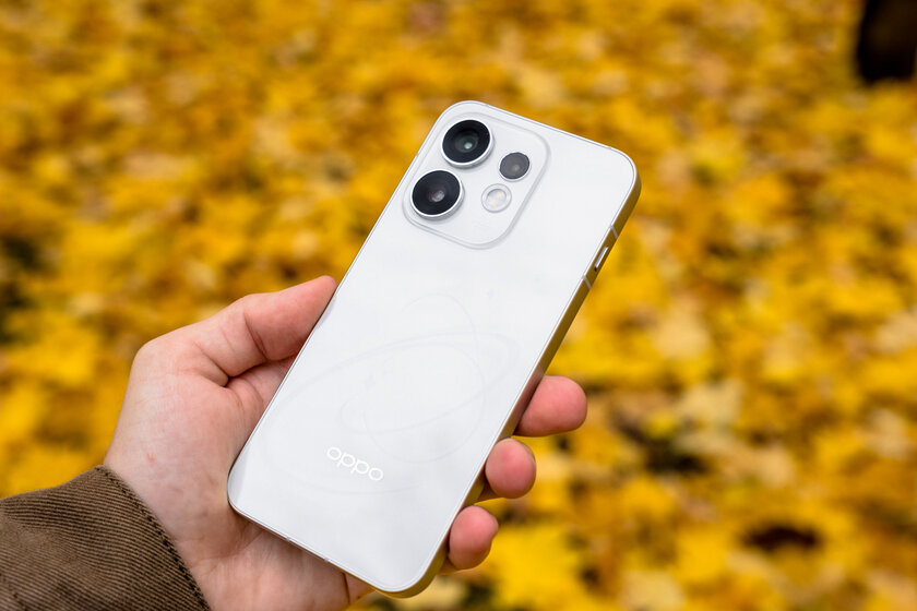 Четыре камеры по 50 Мп и компактный экран: обзор OPPO Reno 16 — Дизайн корпуса. 2