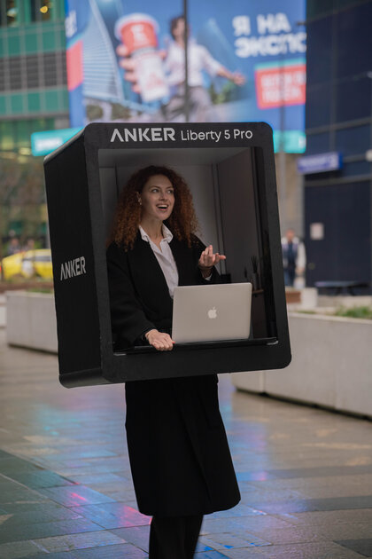 Созвон даже в шумном городе: Anker провела необычную акцию с soundcore Liberty 5 Pro