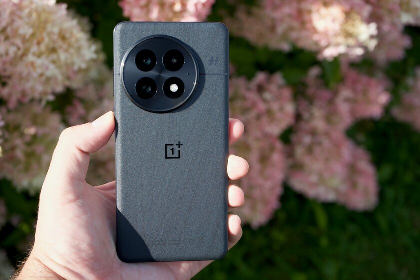 OnePlus 17 получит экран 240 Гц