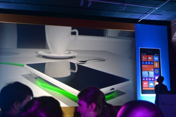 #lumiashow: Lumia 830 и Lumia 735 уже в продаже в России, 730 скоро и пара новинок