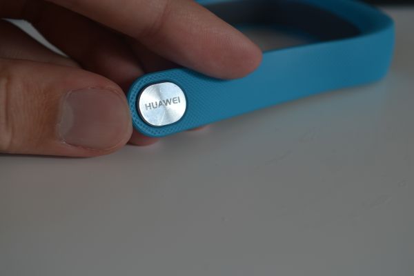 Обзор Huawei TalkBand B1