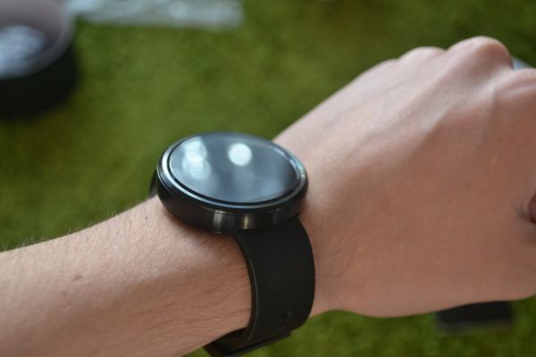Обзор Motorola Moto 360