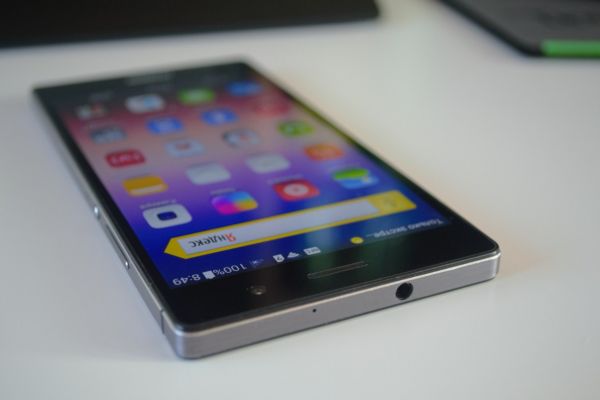 Обзор Huawei P7