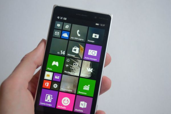Обзор Nokia Lumia 830