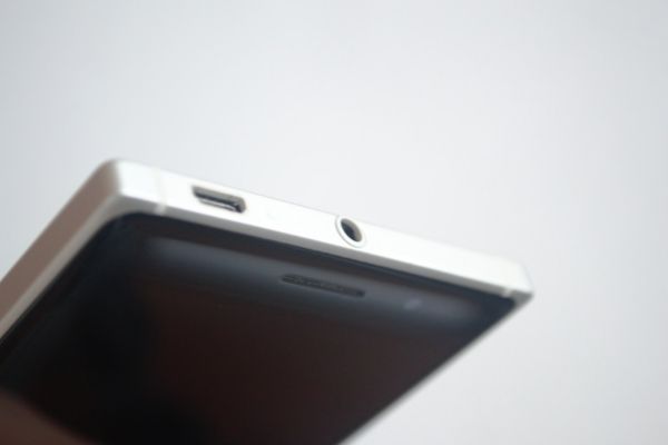 Обзор Nokia Lumia 830