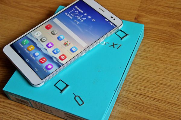 Обзор Huawei MediaPad X1
