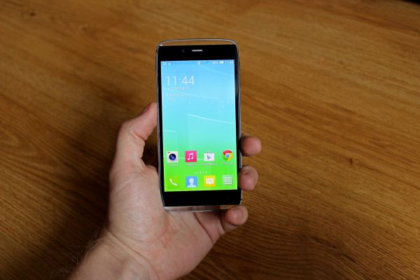 Обзор ALCATEL ONETOUCH Idol Alpha
