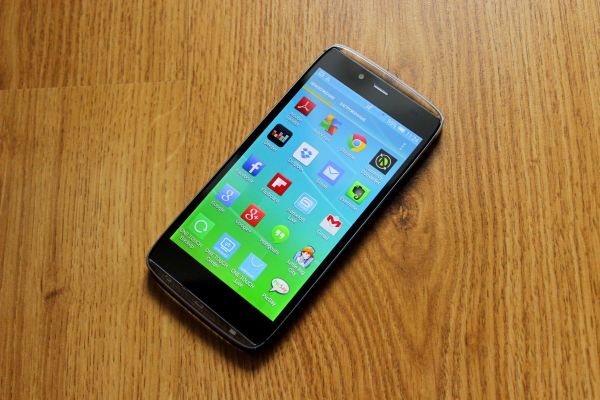 Обзор ALCATEL ONETOUCH Idol Alpha