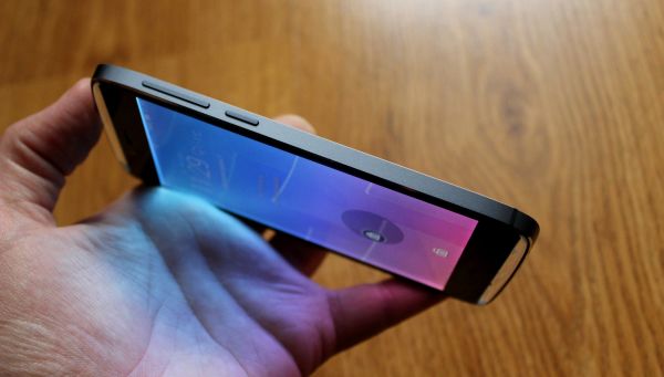 Обзор ALCATEL ONETOUCH Idol Alpha