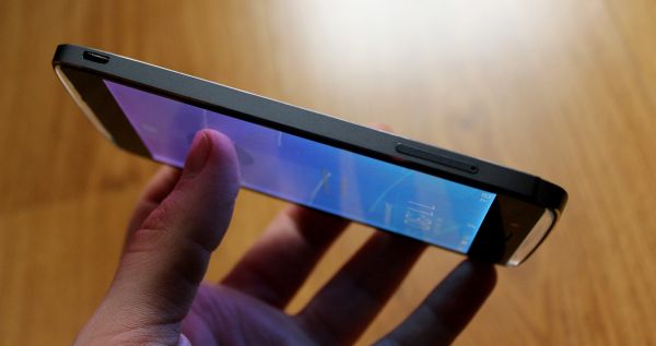 Обзор ALCATEL ONETOUCH Idol Alpha