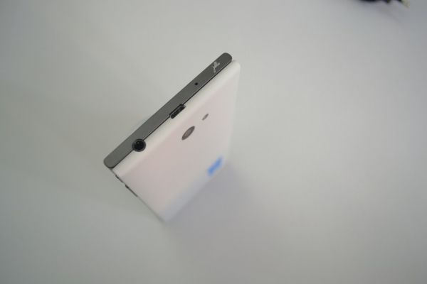 Обзор смартфона Jolla