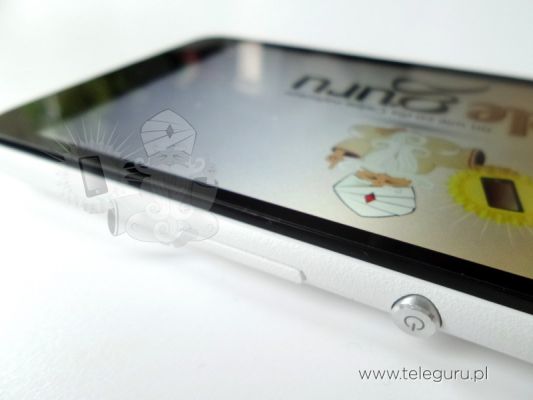 Преемник SONY Xperia E3 показался на первых живых фотографиях