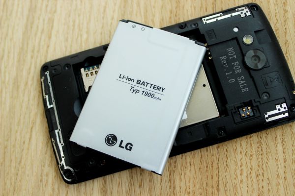 Обзор LG L Fino